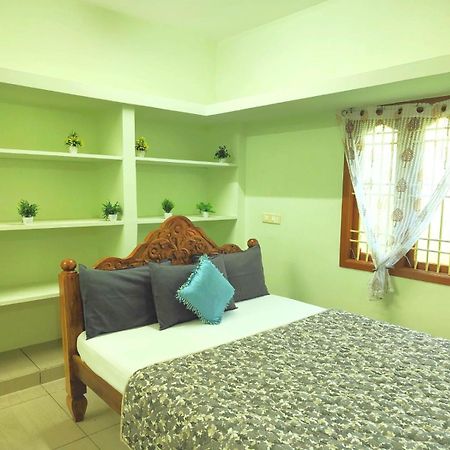 Shivam Eden Beach Homestay ปอนดิเชอรี ภายนอก รูปภาพ